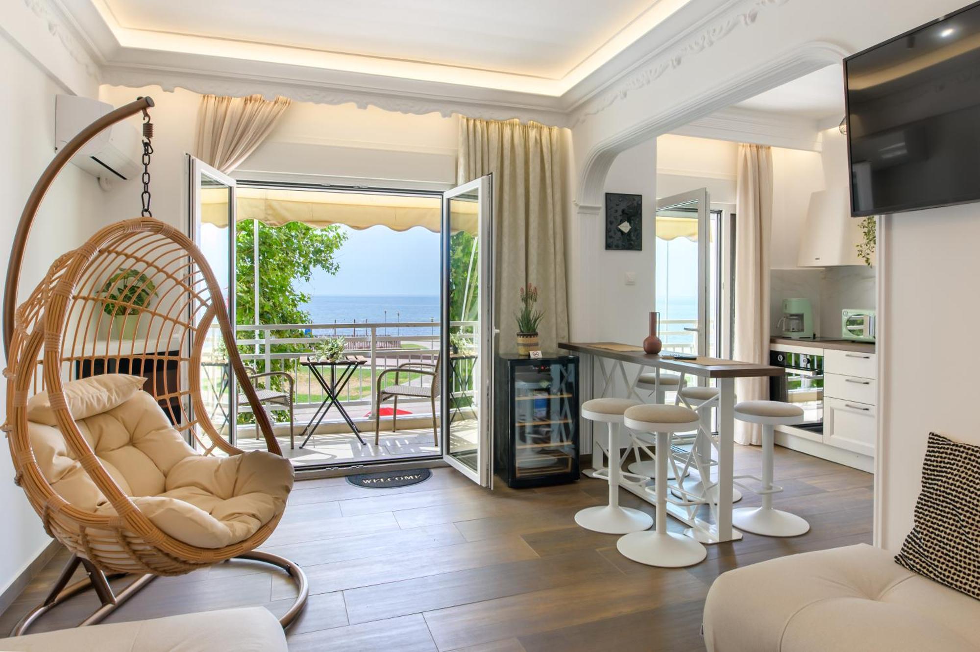 Pearl Horizon By Heaven's Hall Luxury